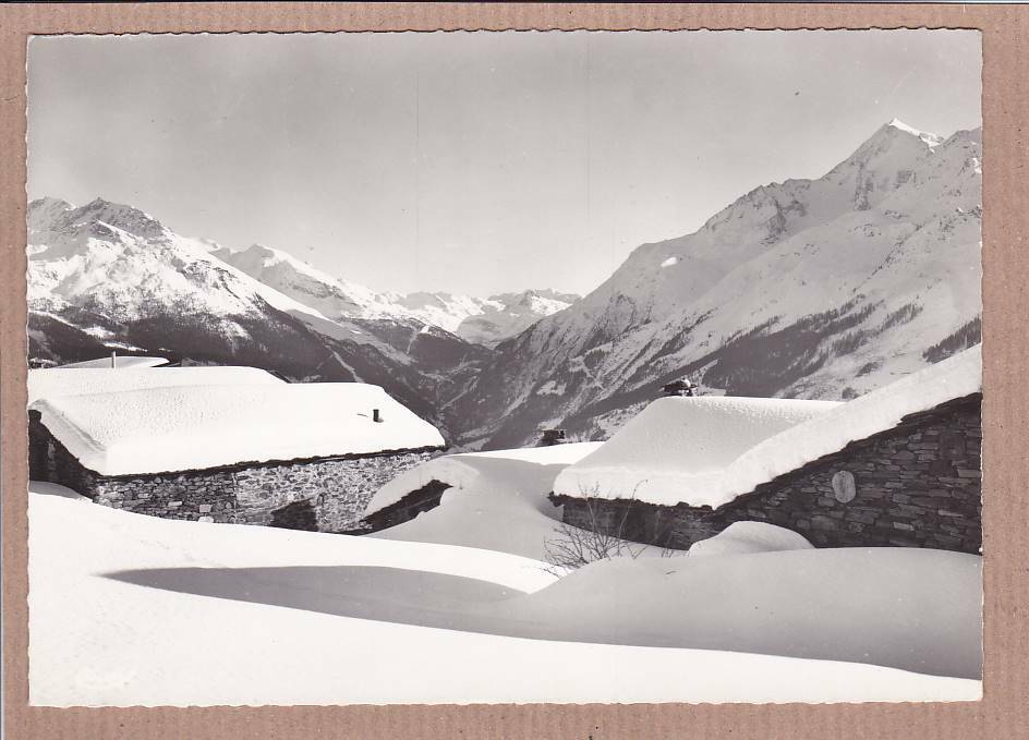 CPSM BLACK &amp; WHITE POSTCARD / LA ROSIERE MONTVALEZAN VIEW ON MONT-POURRI 