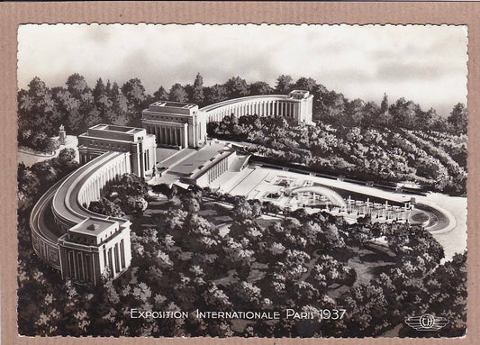 CPSM BLACK &amp; WHITE POSTCARD / INTERNATIONAL EXHIBITION PARIS 1937 TROCADERO 