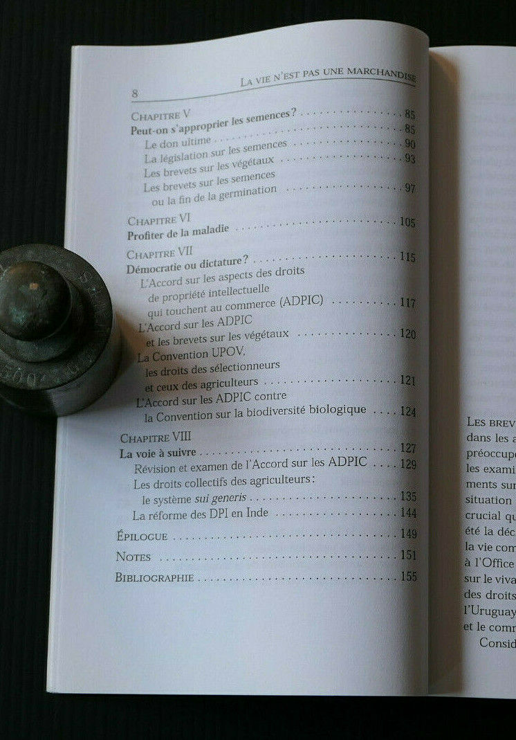 LA VIE N'EST PAS UNE MARCHANDISE / VANDANA SHIVA / PROPRIETE INTELLECTUELLE