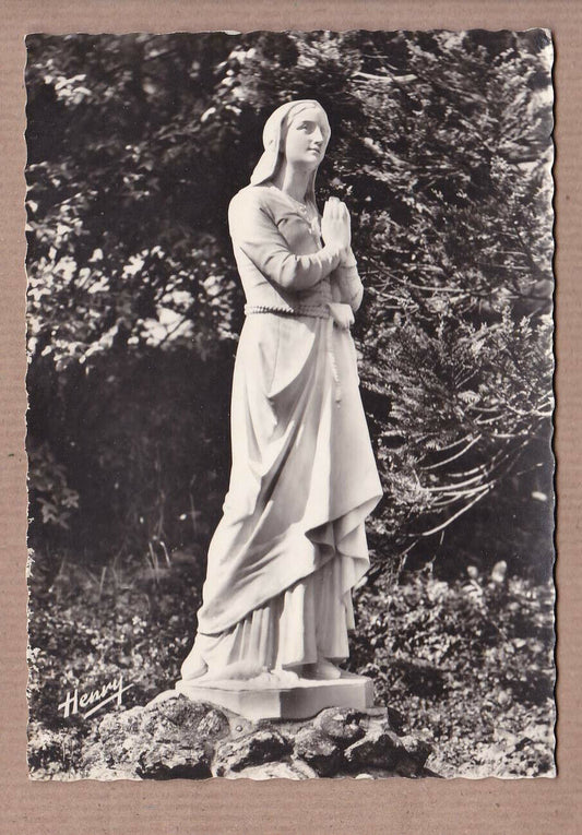 CARTE POSTALE CPSM NOIR & BLANC / DOMREMY BASILIQUE STATUE DE STE JEANNE D'ARC