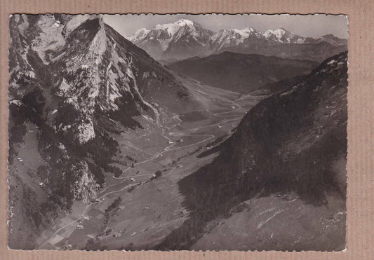 CARTE POSTALE CPSM NOIR & BLANC / LE COL DES ARAVIS ET LE MONT BLANC (1952)