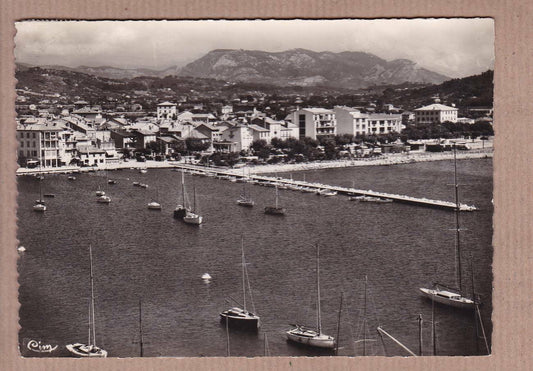 CARTE POSTALE CPSM NOIR & BLANC / SANARY-SUR-MER BOULEVARD DE LA PLAGE (1960)