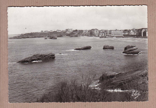 CPSM BLACK &amp; WHITE POSTCARD / BIARRITZ PANORAMIC VIEW TOWARDS THE LIGHTHOUSE (1949)