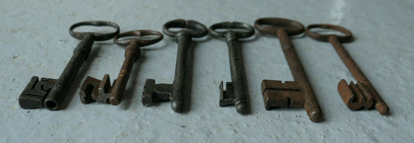 LOT DE 6 TRES ANCIENNES GRANDES CLES CLEFS CHATEAU XVIII XIX ANTIQUE KEYS DECO