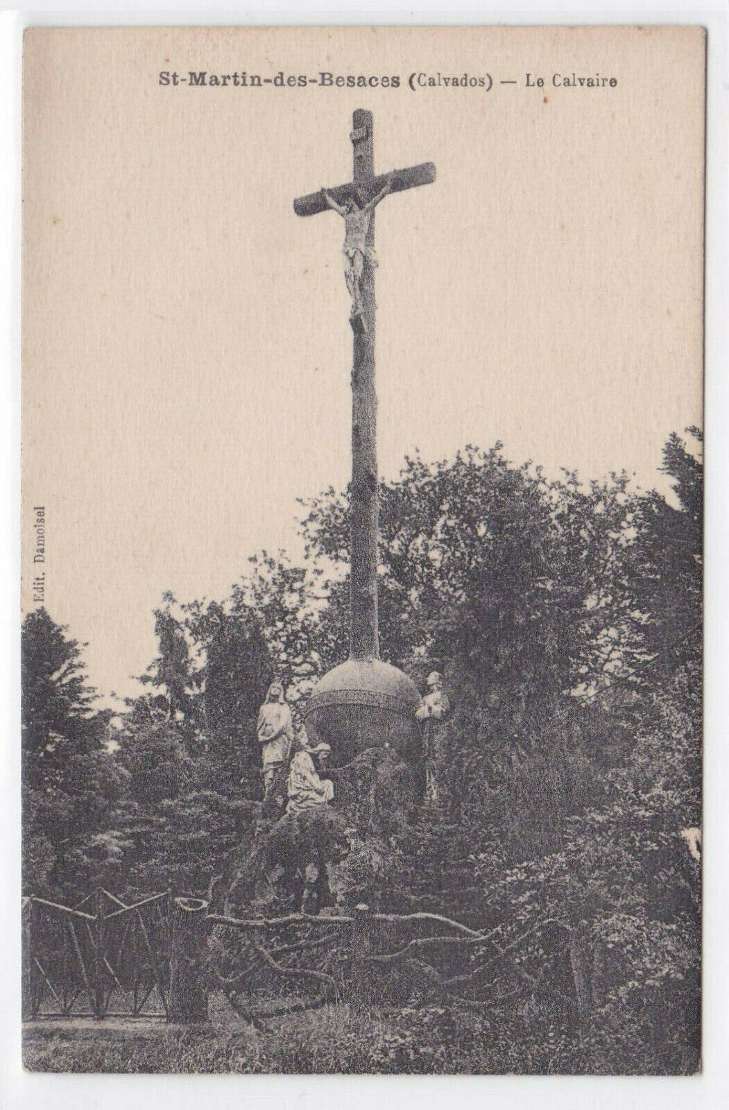 OLD POSTCARD CPA ST-MARTIN-DES-BESACES CALVADOS LE CALVAIRE