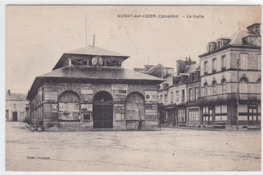 OLD POSTCARD CPA AUNAY-SUR-ODON CALVADOS LA HALLE 