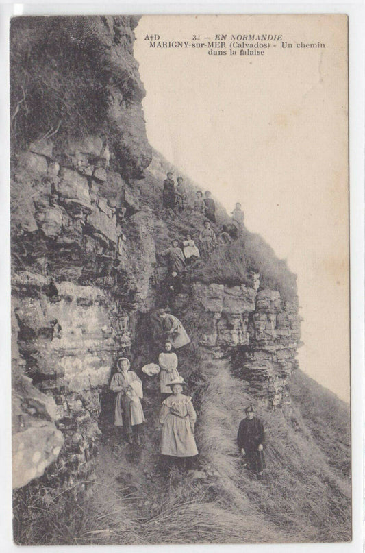 OLD POSTCARD CPA MARIGNY-SUR-MER A PATH IN THE CLIFF CALVADOS 