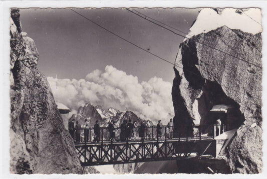 CARTE POSTALE SEMI-MODERNE CPSM TELEFERIQUE DE L'AIGUILLE DU MIDI