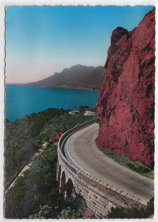 CARTE POSTALE COULEUR CPSM L'ESTEREL ROUTE EN CORNICHE ET LES ROCHES ROUGES