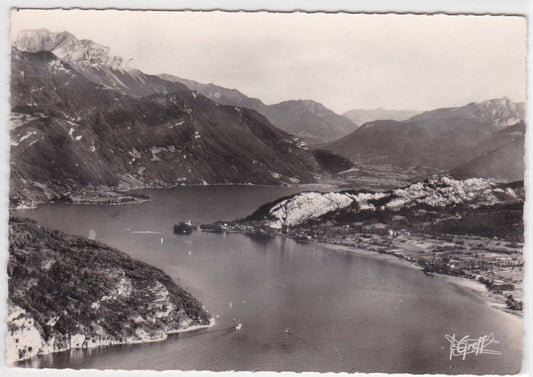 BLACK &amp; WHITE POSTCARD CPSM LAKE ANNECY LE ROC DE CHERE 
