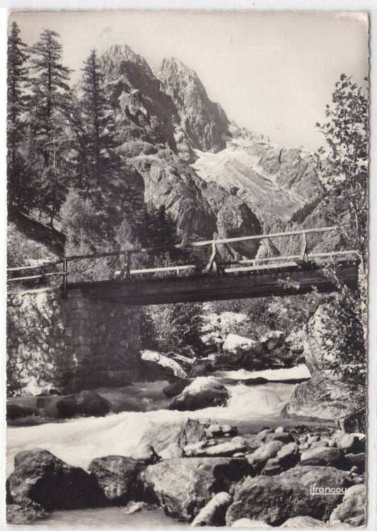 CARTE POSTALE NOIR & BLANC CPSM PELVOUX ROUTE D'AILEFROIDE ET LE PELVOUX