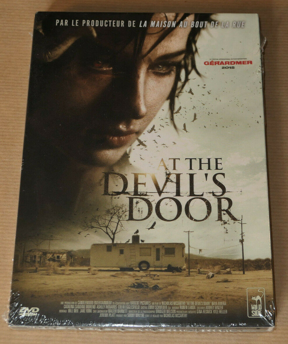 DVD AT THE DEVIL'S DOOR / NICHOLAS MCCARTHY / 2013