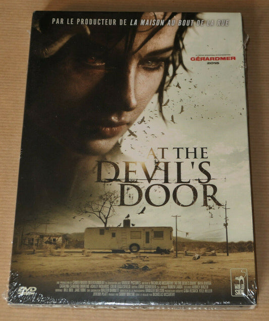 DVD AT THE DEVIL'S DOOR / NICHOLAS MCCARTHY / 2013