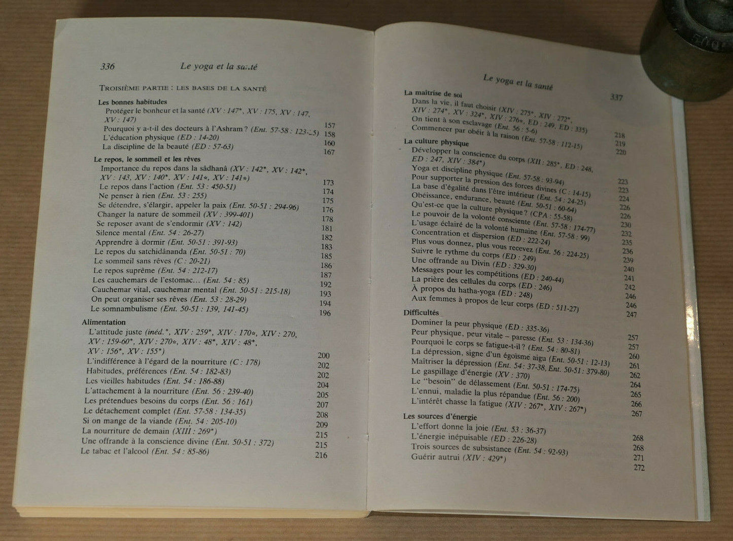 LE YOGA ET LA SANTE / SRI AUROBINDO ASHRAM / PONDICHERY 1995