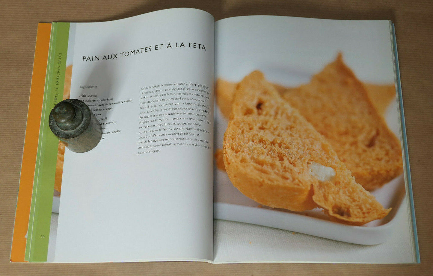PAINS & BRIOCHES ALLEGES A LA MACHINE APAIN / RECETTES PHOTOS NUTRITION / 2008
