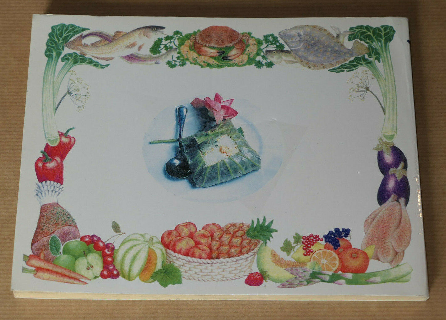LE CHANT DU RIZ PILE / CENT RECETTES VIETNAMIENNES / CUISINE ASIATIQUE / 1998