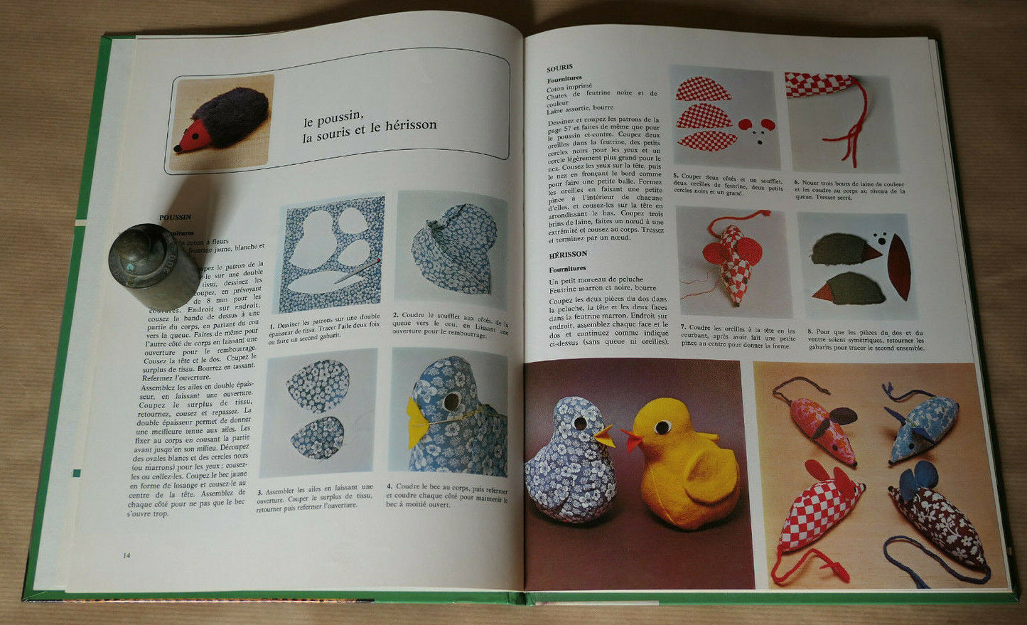 JOUETS ET POUPEES EN ETOFFE / DESSAIN ET TOLRA 1977 / LOISIRS CREATIFS