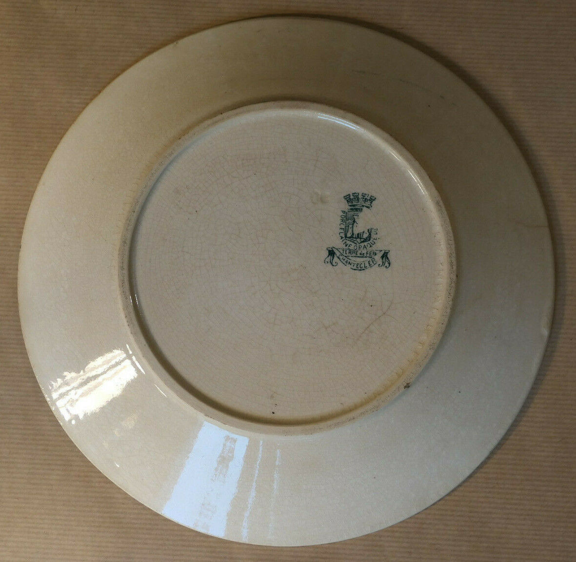 ANCIENNE ASSIETTE PORCELAINE OPAQUE DE GIEN TERRE DE FER CHANTECLER DECOR COQ