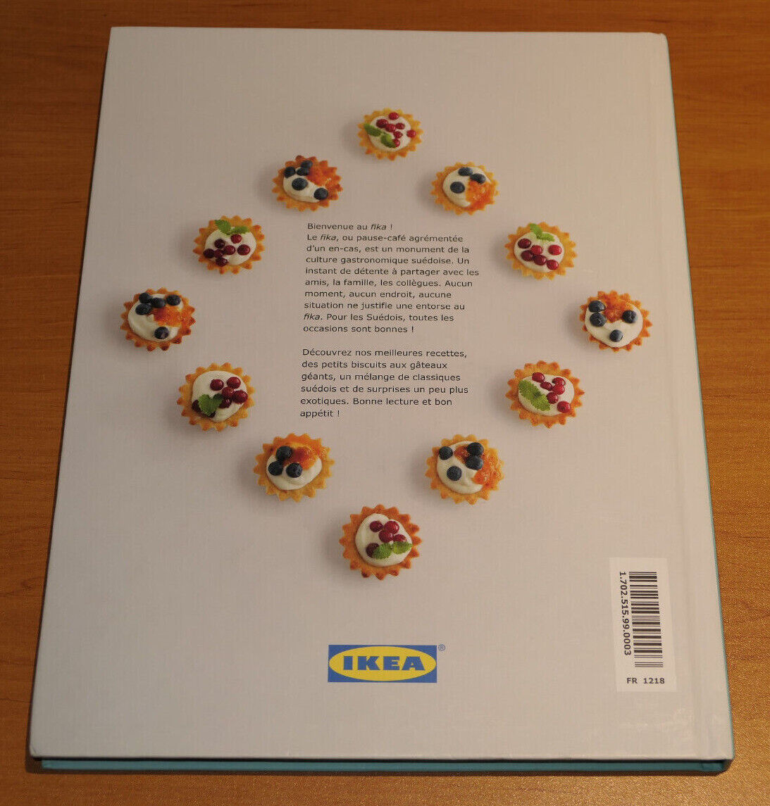 FIKA / PATISSERIE SUEDOISE BISCUITS GATEAUX PHOTOS CUISINE SUEDE / IKEA 2012