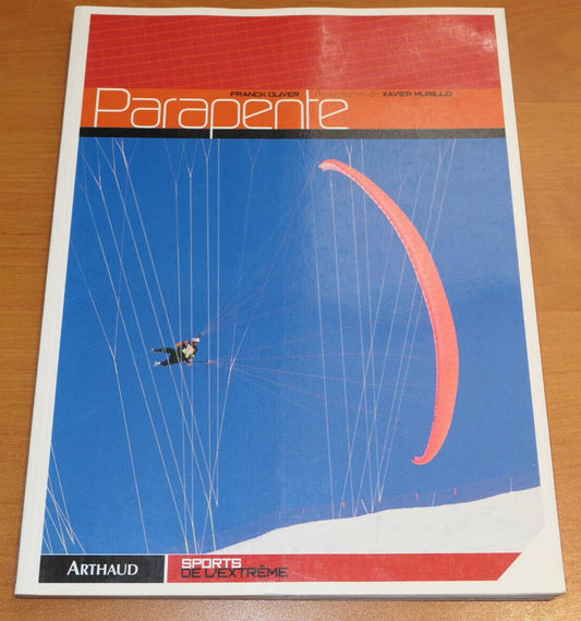 PARAPENTE / SPORTS DE L'EXTREME / MATERIEL EQUIPEMENT PHOTOS / 2003