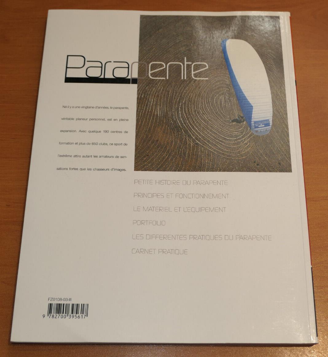 PARAPENTE / SPORTS DE L'EXTREME / MATERIEL EQUIPEMENT PHOTOS / 2003