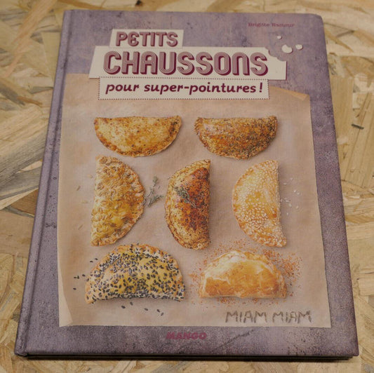 PETITS CHAUSSONS POUR SUPER-POINTURES / 40 RECETTES CUISINE BRICKS SAMOSSAS 2013