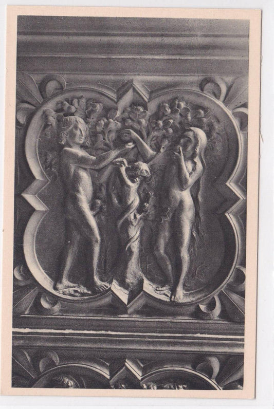 OLD POSTCARD CPA PARIS THE SAINTE CHAPELLE PORTAL 