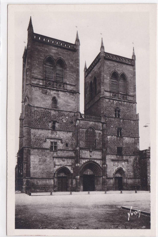 CARTE POSTALE CPSM SAINT-FLOUR LA CATHEDRALE