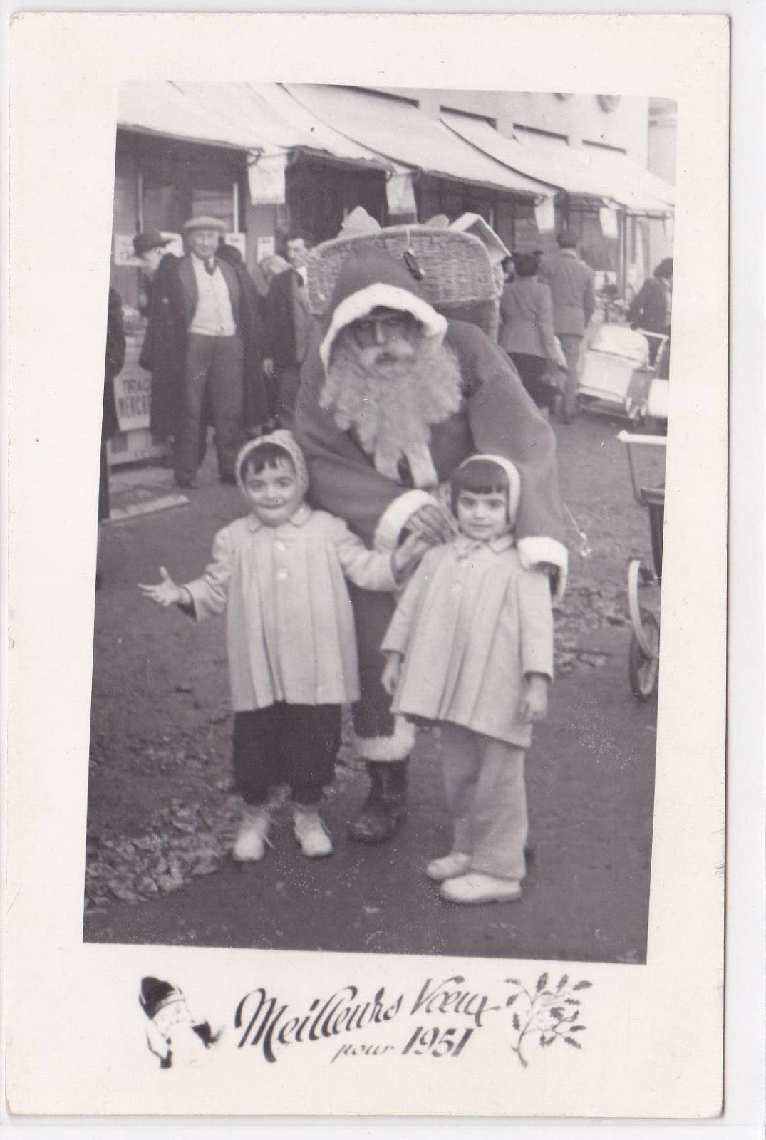 ANCIENNE CARTE PHOTO MEILLEURS VOEUX POUR 1951 DEUX ENFANTS ET PERE NOEL