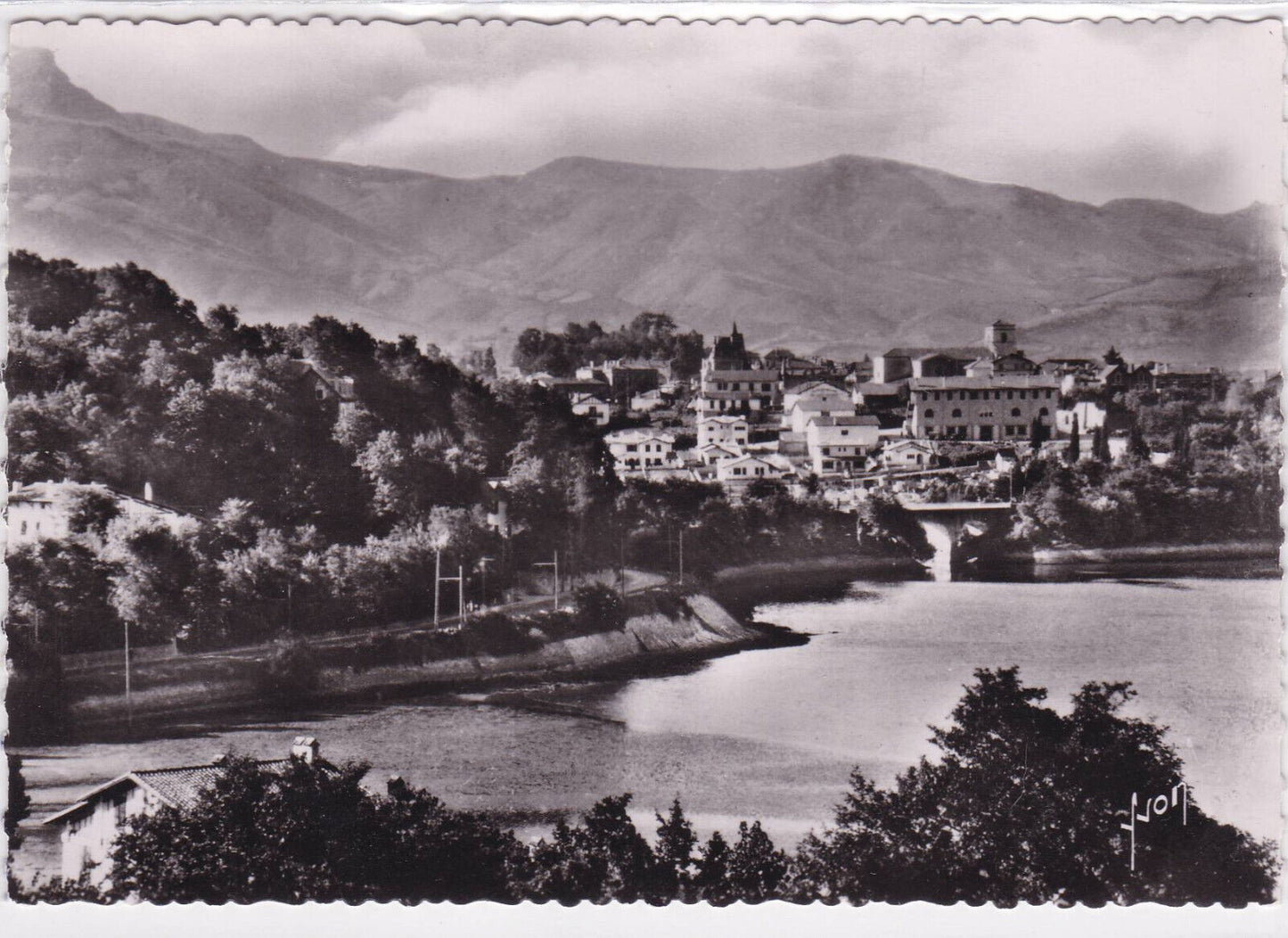 POSTCARD CPSM HENDAYE THE OLD TOWN AND THE BIDASSOA BASSES-PYRENEES 