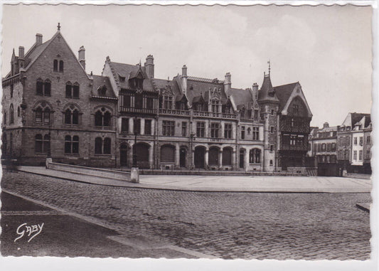 POSTCARD CPSM AMIENS PLACE NOTRE-DAME SOMME 