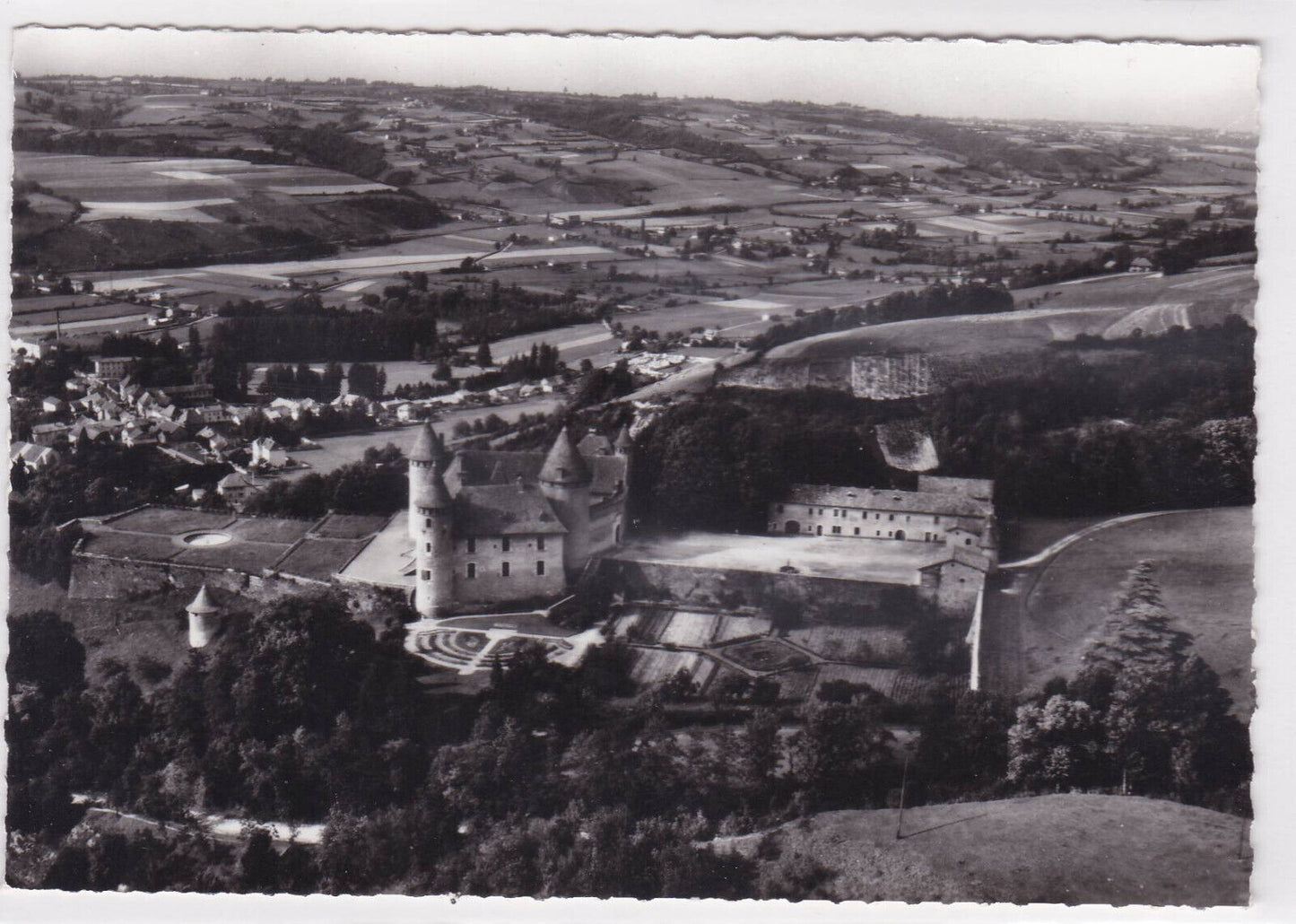 POSTCARD CPSM VIRIEU LE VIEUX CHATEAU ISERE 