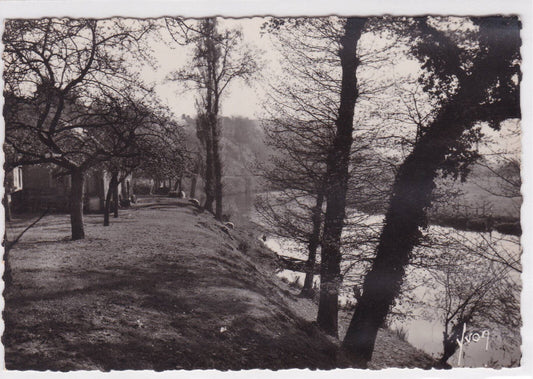 CARTE POSTALE CPSM ENVIRONS DE THURY-HARCOURT FERME NORMANDE BORDS DE L'ORNE