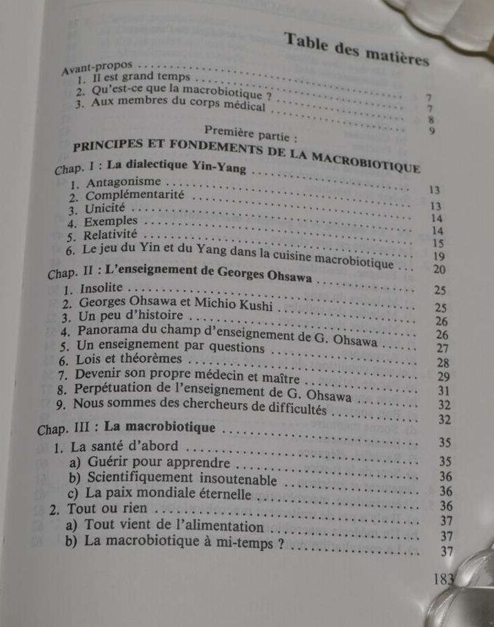 INTRODUCTION A LA MACROBIOTIQUE / PHILOSOPHIE ET PRINCIPES ALIMENTS CUISINE 1985