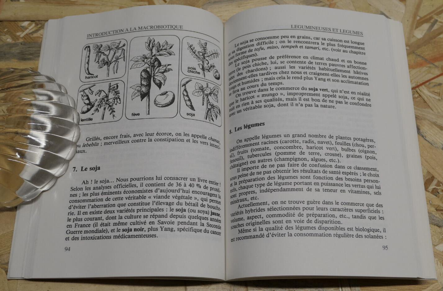 INTRODUCTION A LA MACROBIOTIQUE / PHILOSOPHIE ET PRINCIPES ALIMENTS CUISINE 1985