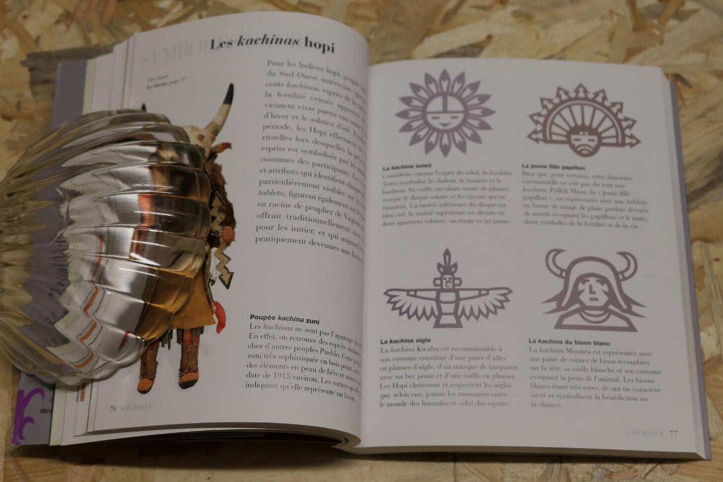 COMPRENDRE LES SYMBOLES / ART CULTURE 500 ILLUSTRATIONS 120 OEUVRES / LAROUSSE
