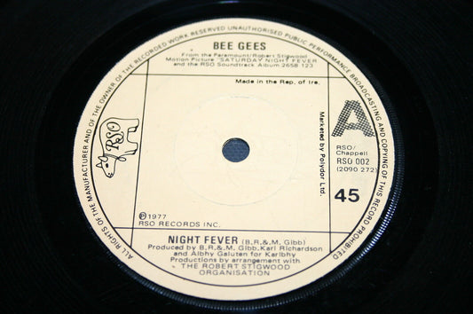 BEE GEES   SP 45T 7"   NIGHT FEVER   RARE MADE IN REP. OF IRE