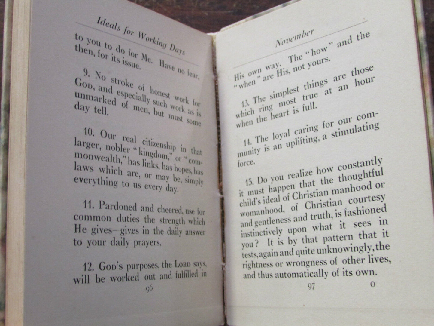 IDEALS FOR WORKING-DAYS   THE ARCHBISHOP OF CANTERBURY   MINIATURE ED.   1914