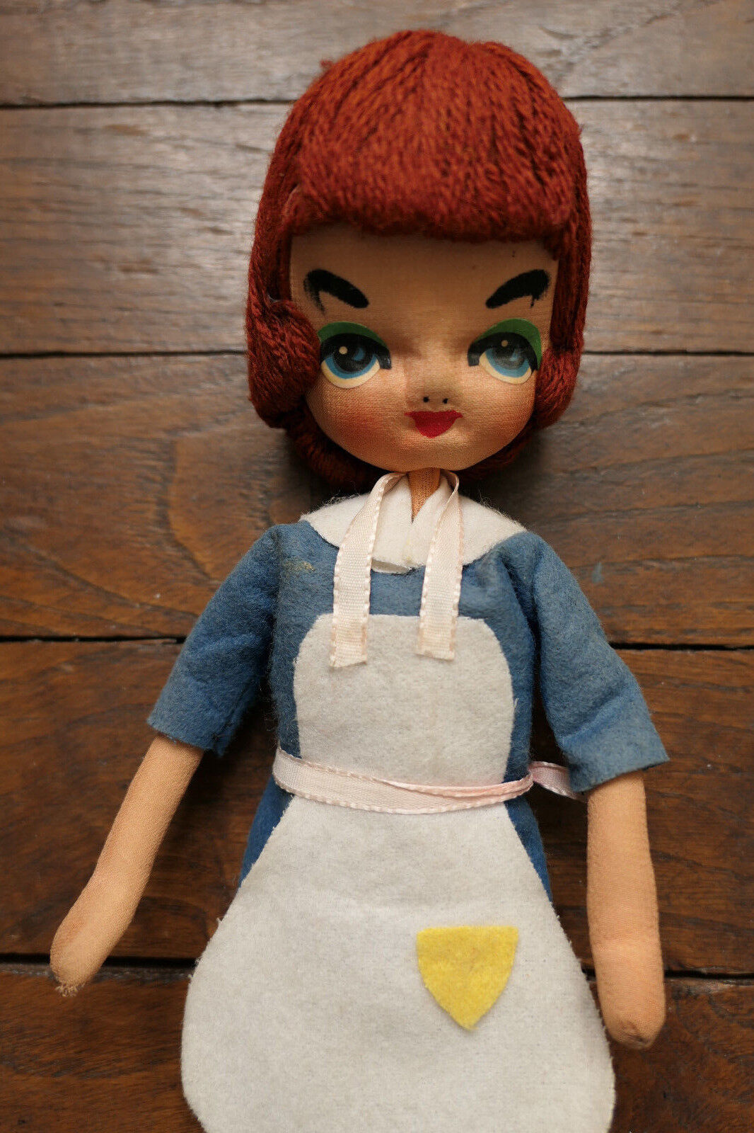 ANCIENNE POUPEE FEMME ROBE TISSU FEUTRE LAINE JOUET DECO VINTAGE 1960/70