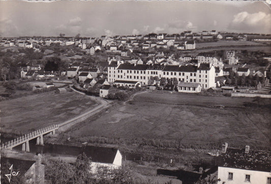 ANCIENNE CARTE POSTALE CPSM 29 PONT-DE-BUIS / L'ECOLE ...