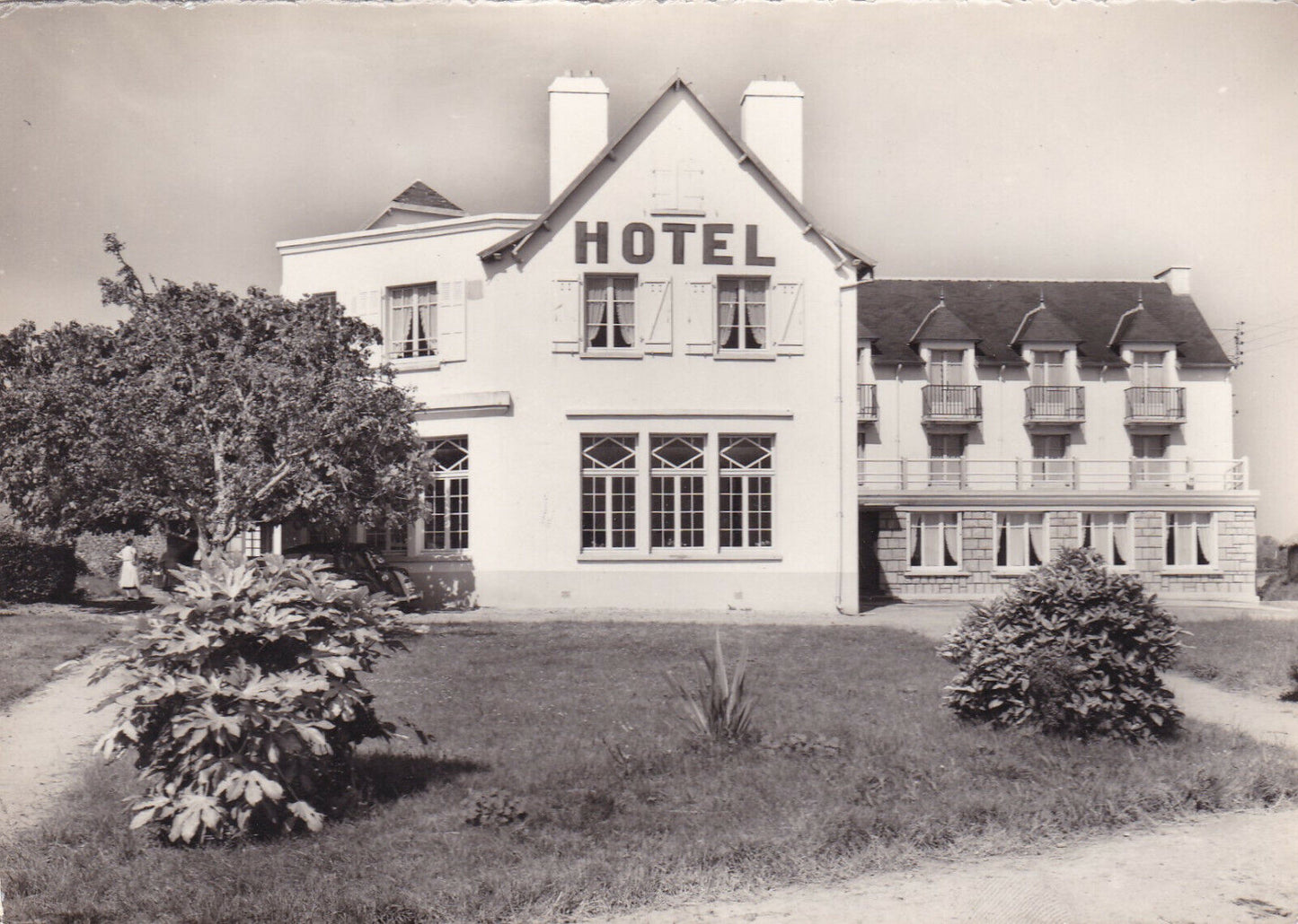 ANCIENNE CARTE POSTALE CPSM 29 MORGAT HOTEL JULIA