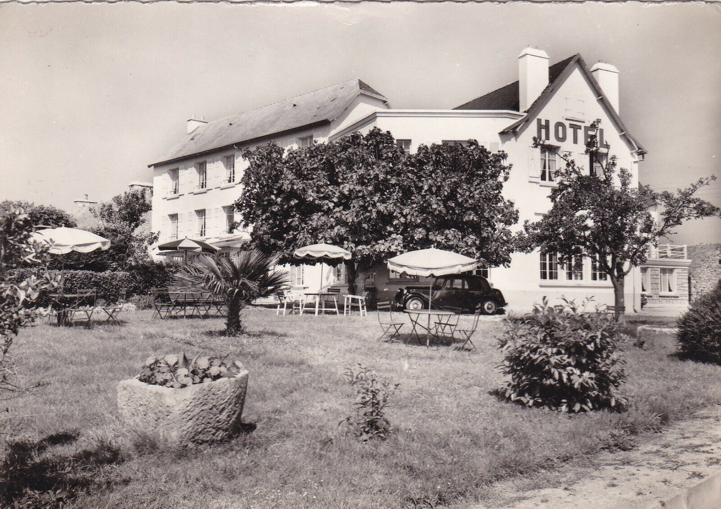 ANCIENNE CARTE POSTALE CPSM 29 MORGAT / HOTEL JULIA
