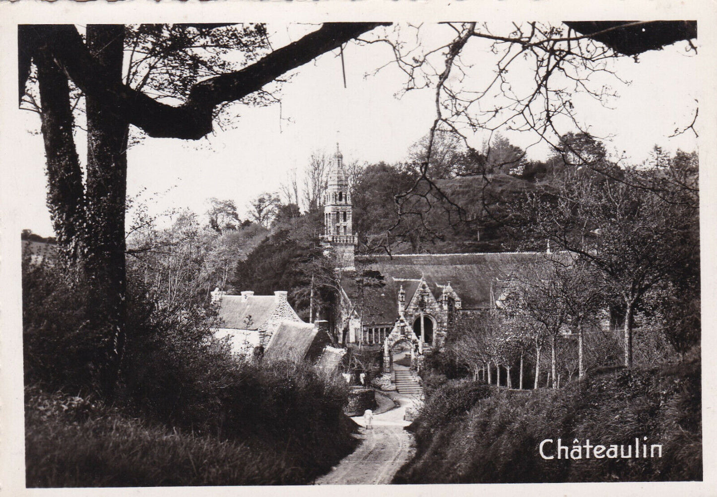 ANCIENNE CARTE POSTALE CPSM 29 CHATEAULIN / AU PIED DU PLATEAU SAINT-NICOLAS...