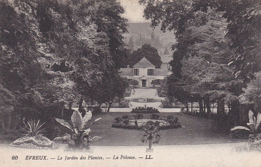 OLD POSTCARD CPA 27 EVREUX THE GARDEN OF PLANTS THE LAWN