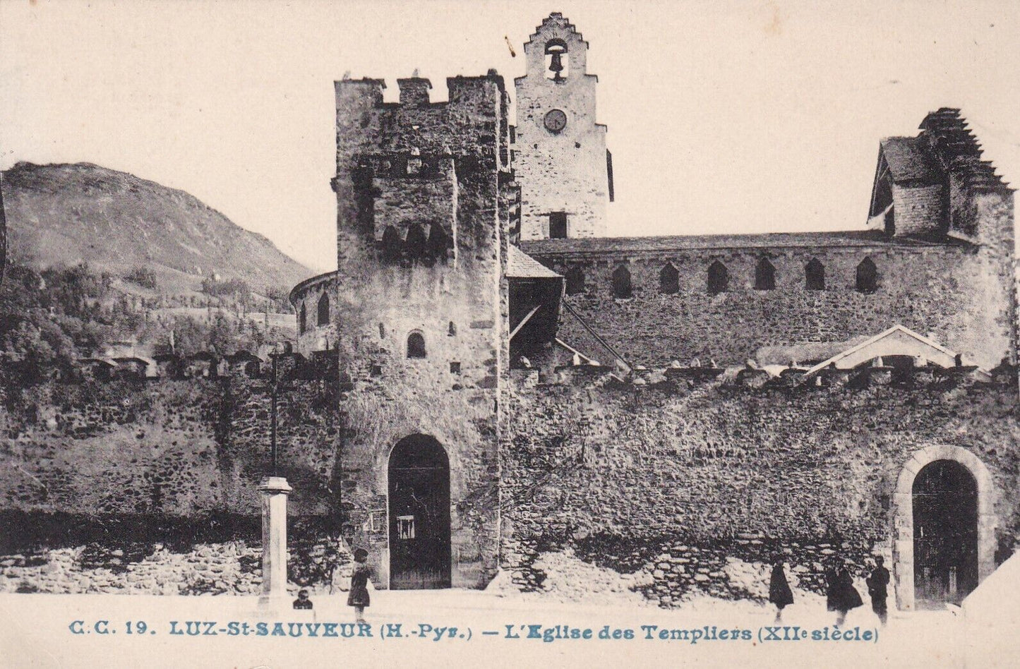 OLD POSTCARD CPA LUZ-ST-SAUVEUR THE CHURCH OF THE TEMPLARS 