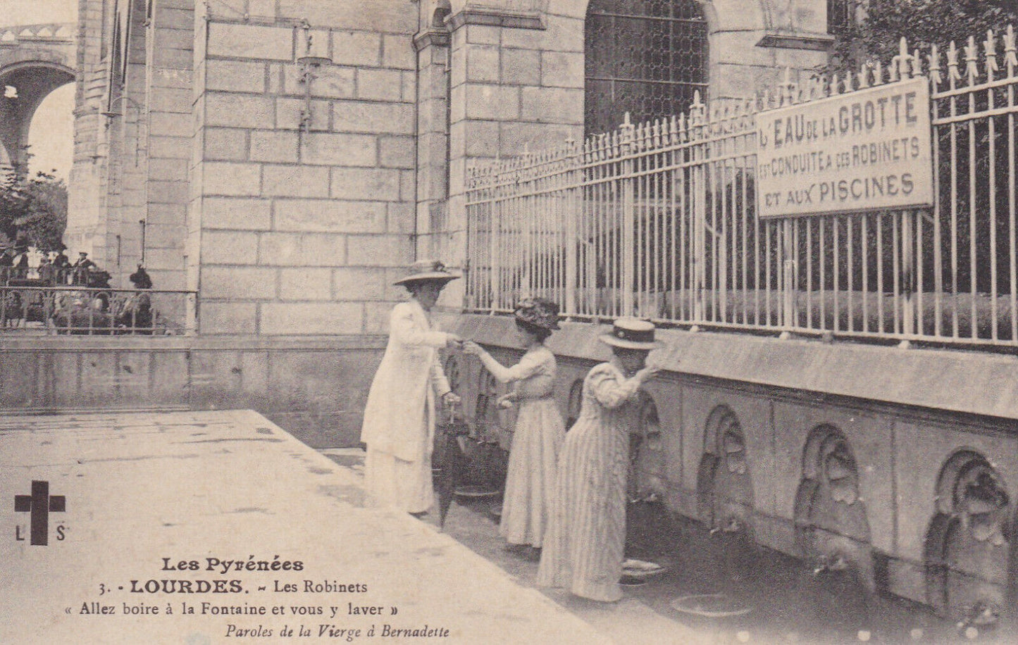 CARTE POSTALE ANCIENNE CPA 65 LES PYRENEES LOURDES LES ROBINETS