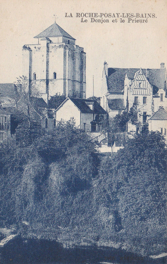 CARTE POSTALE ANCIENNE CPA LA ROCHE-POSAY-LES-BAINS LE DONJON ET LE PRIEURE 1925