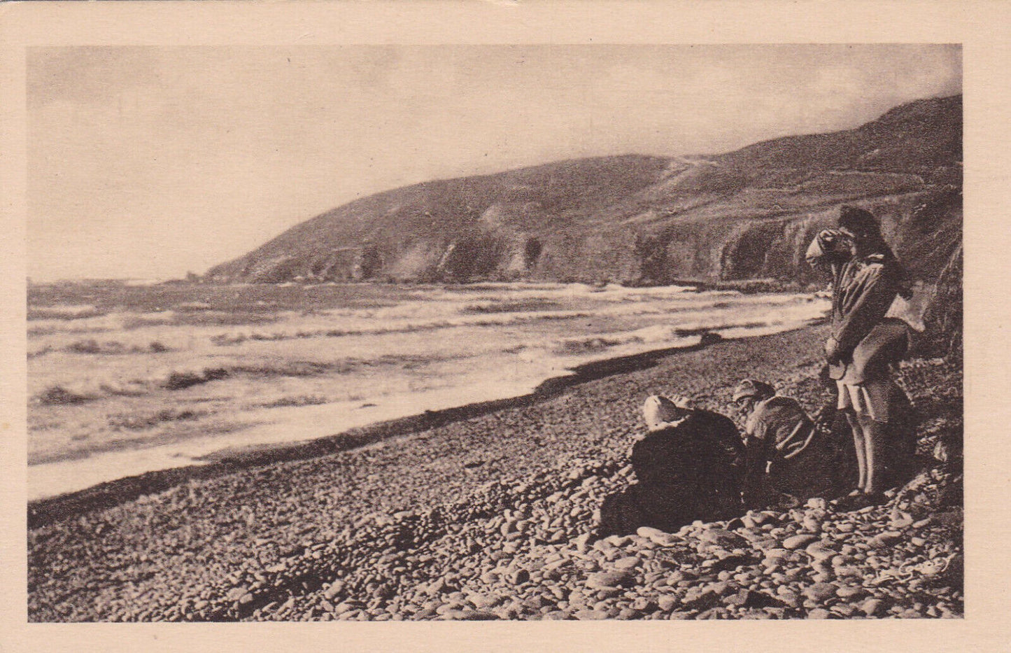 CARTE POSTALE ANCIENNE CPA 50 LA HAGUE L'ANSE D'ECALGRAIN PAR GROS TEMPS