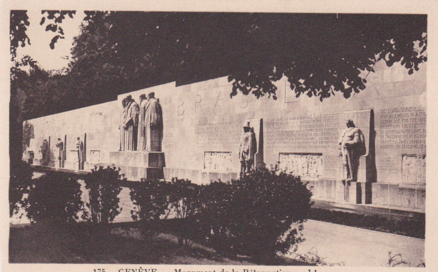 CARTE POSTALE ANCIENNE CPA GENEVE MONUMENT DE LA REFORMATION