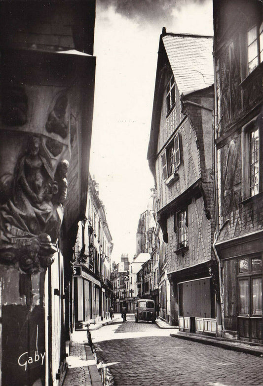 CPSM BLACK &amp; WHITE POSTCARD / OLD LOGIS TOWERS ON RUE DU CHANGE (1965) 